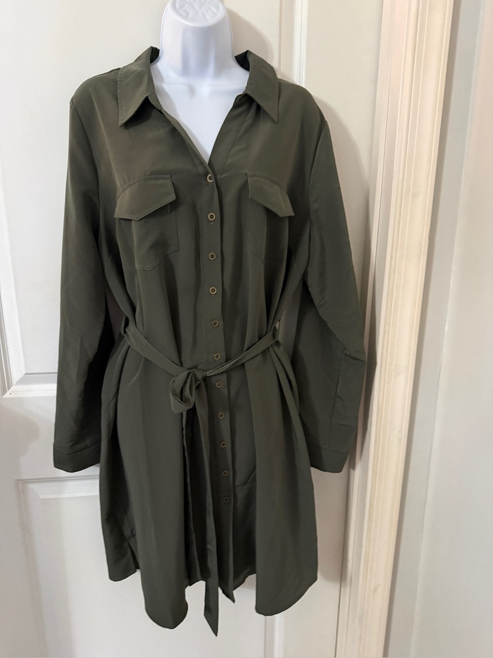 Motherhood Maternity Gray Satin Pleated Dress XL — 100% Polyester